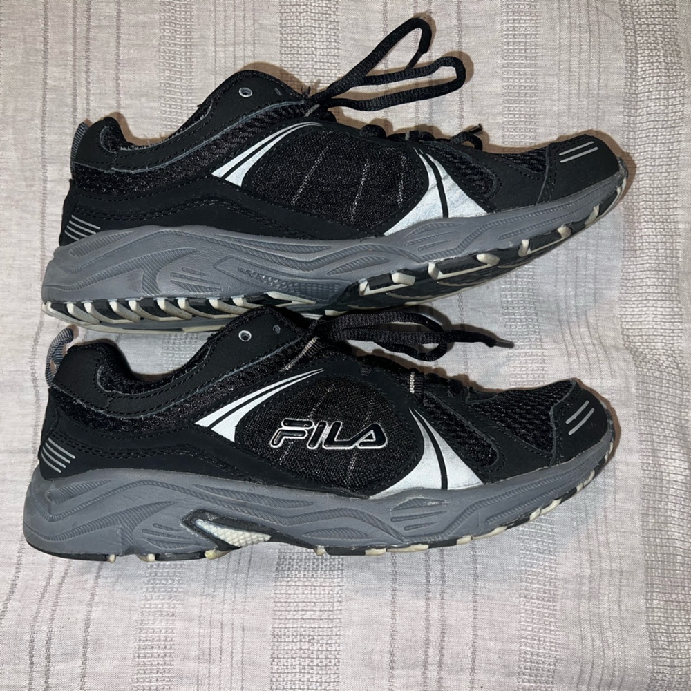 Fila Black and Gray Trail Sneakers Sz 8.5